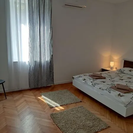 Nani Kaštela